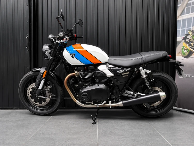 SPEED TWIN 900