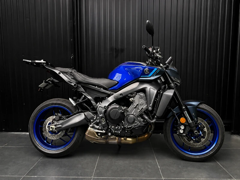 MT09