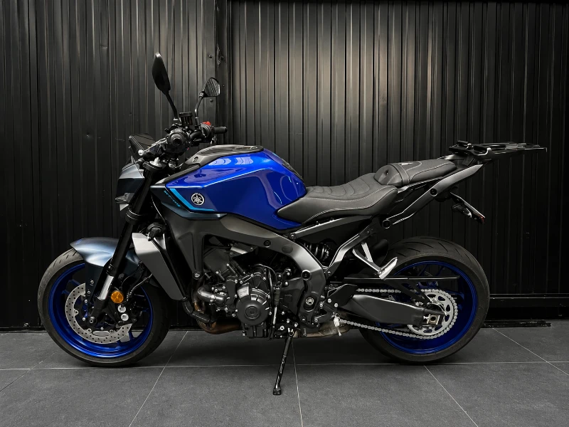 MT09
