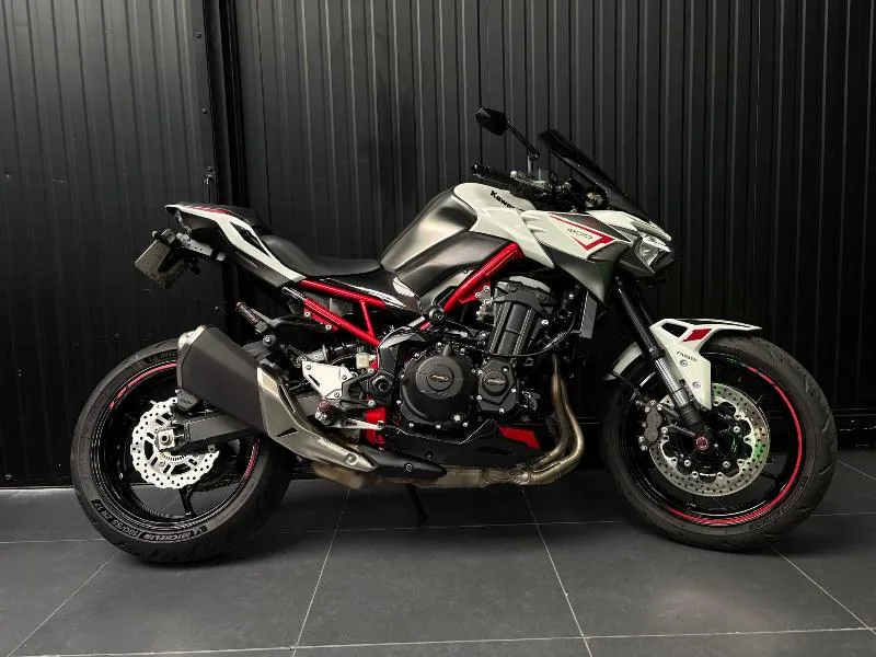 Z 900