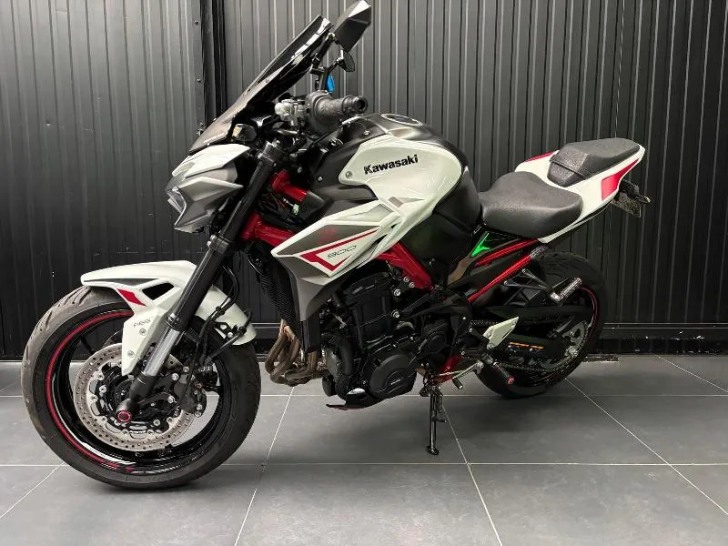 Z 900