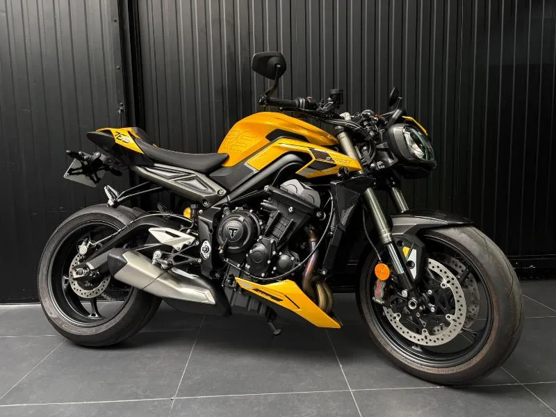 STREET TRIPLE 765 R