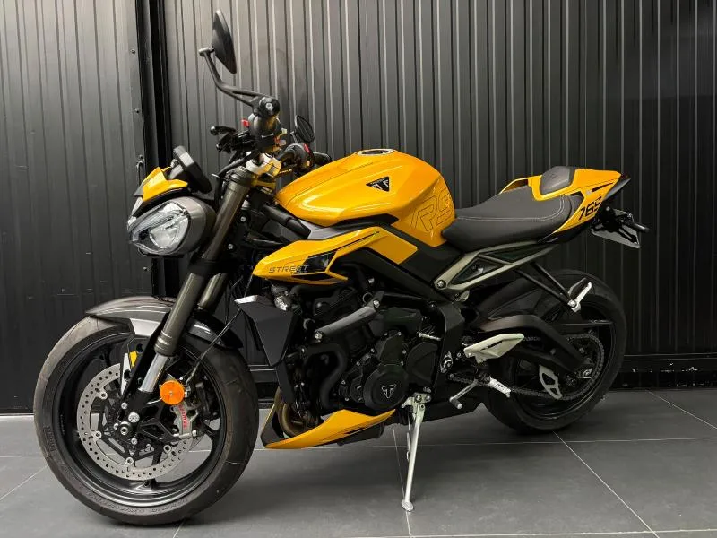STREET TRIPLE 765 R