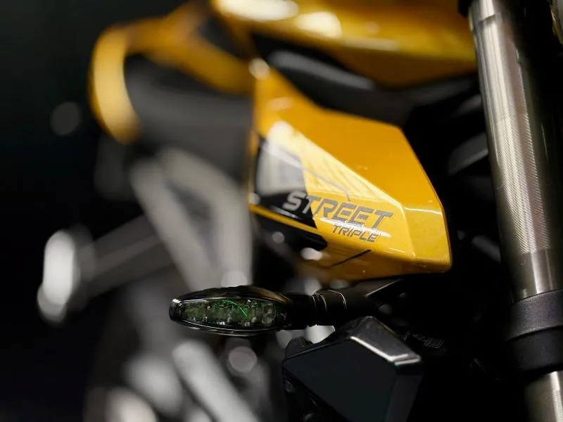 STREET TRIPLE 765 R