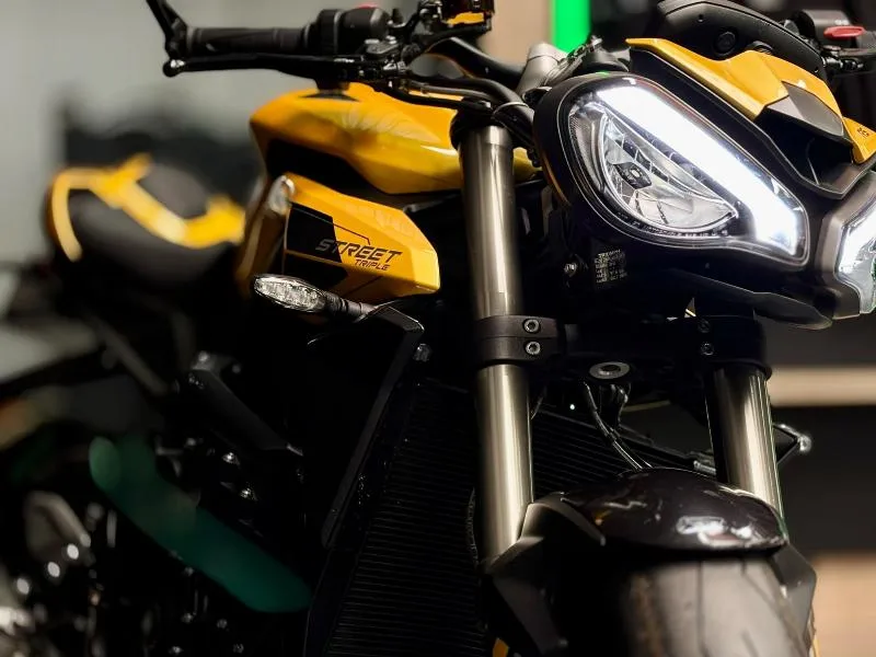 STREET TRIPLE 765 R