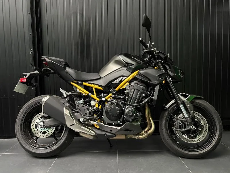 Z 900