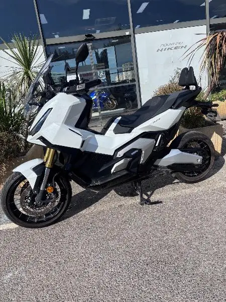 XADV 750