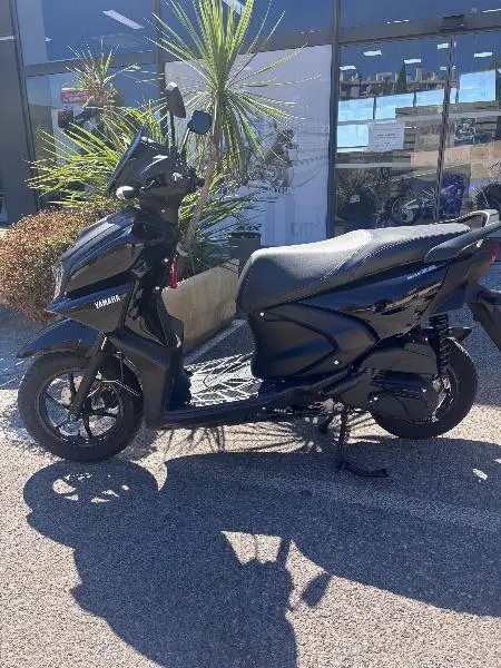 RayZR 125
