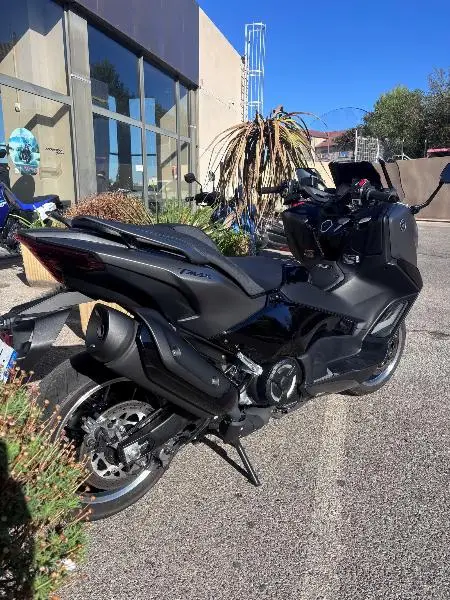 XP TMAX 560 TECH MAX