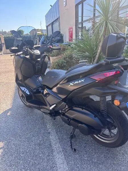 XMAX 125 TECH MAX