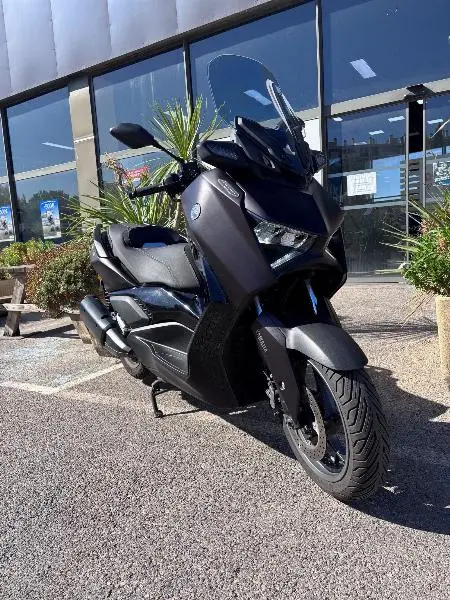XMAX 300 Tech Max