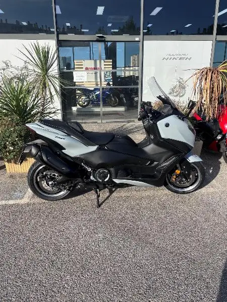 XP TMAX 560 TECH MAX