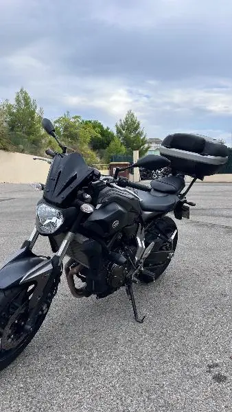 MT07