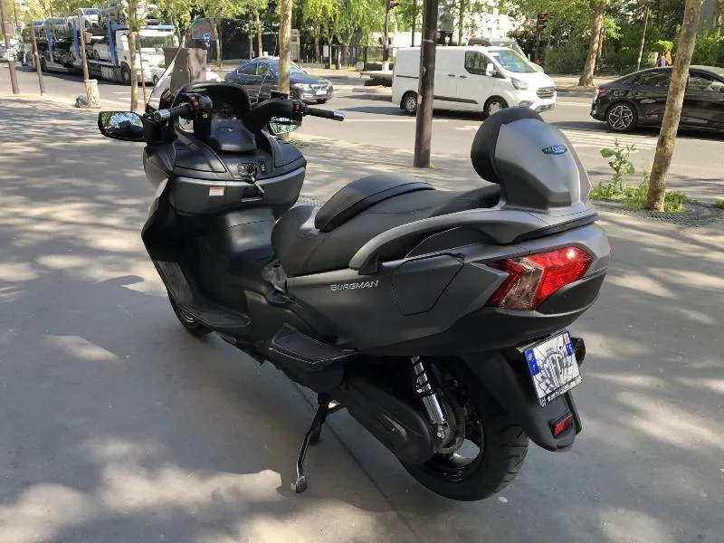 BURGMAN 650