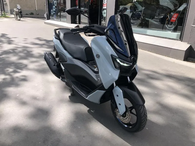 NMAX 125 TECH MAX