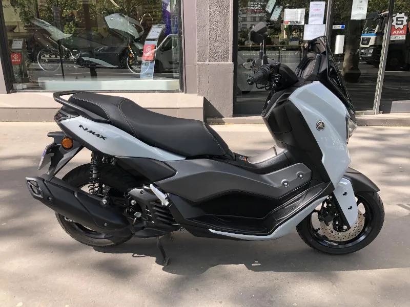NMAX 125 TECH MAX