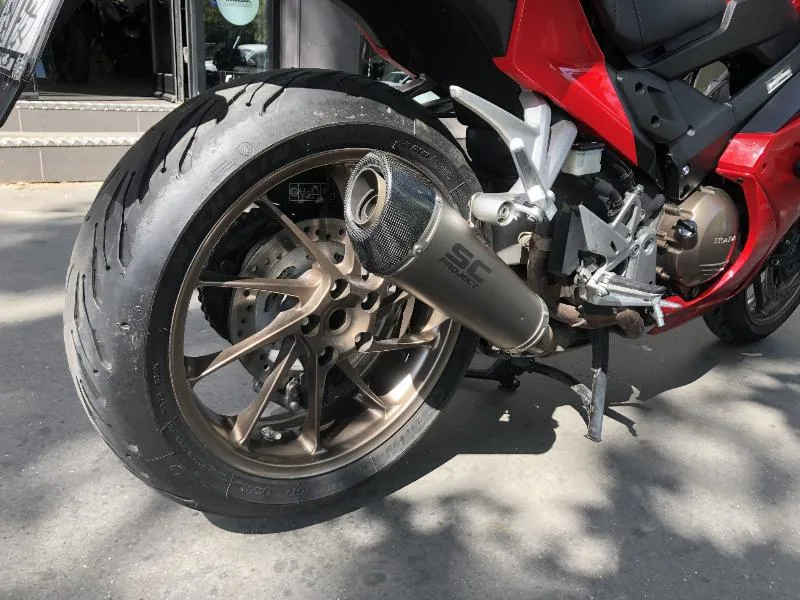 VFR 800 F