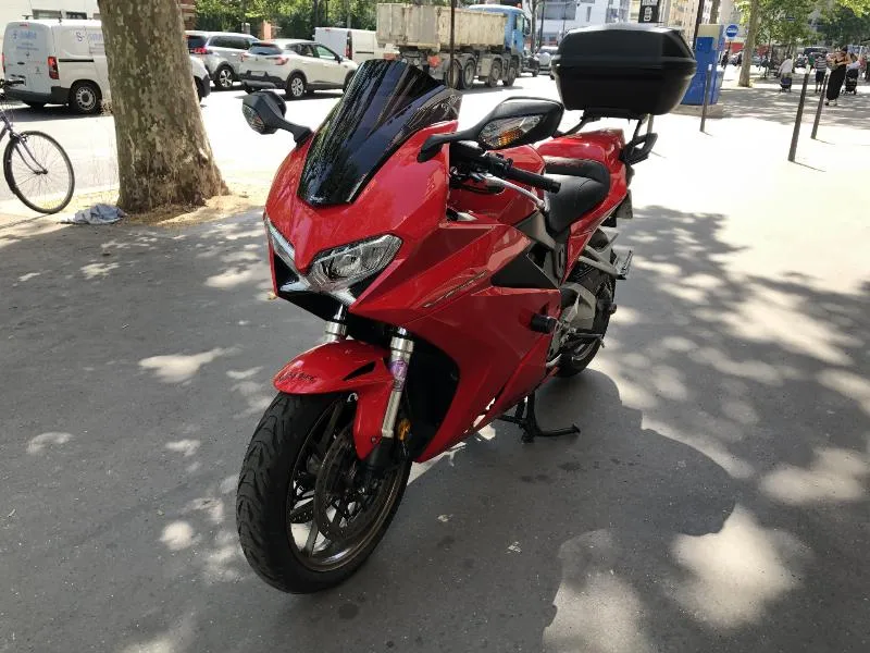 VFR 800 F