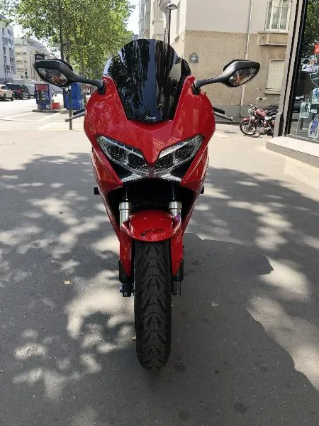 VFR 800 F