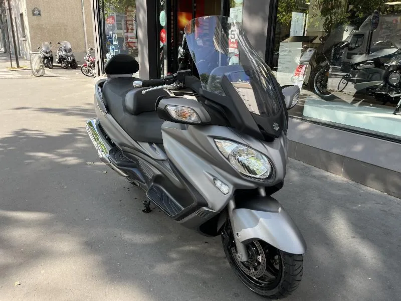 BURGMAN 650