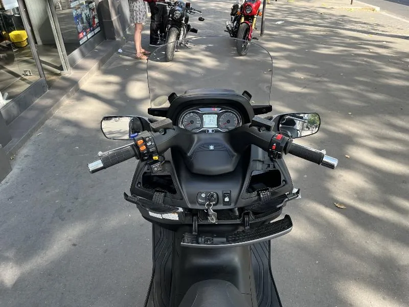 BURGMAN 650