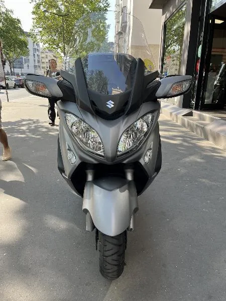 BURGMAN 650