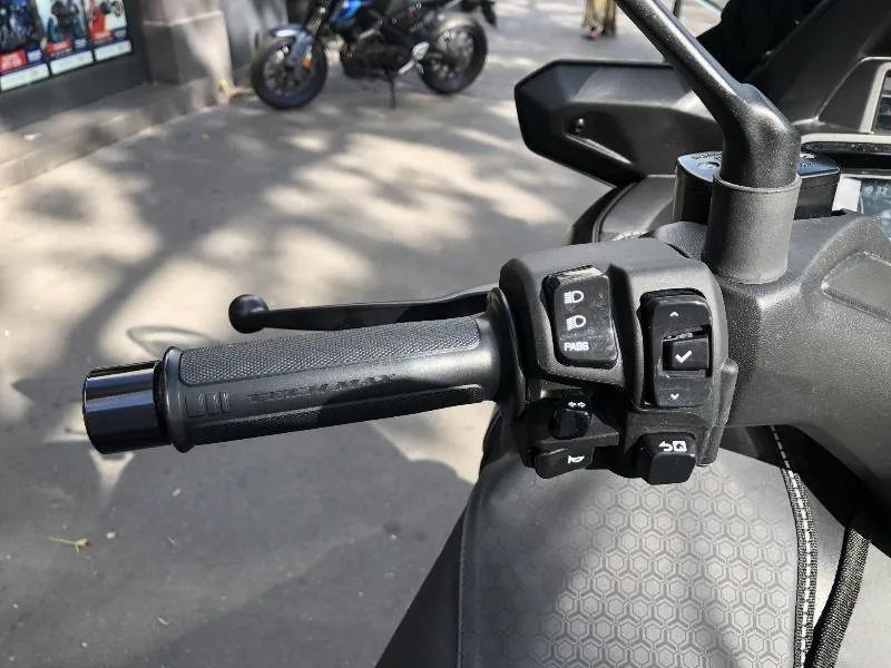 XMAX 125 TECH MAX