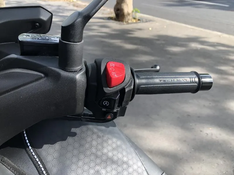 XMAX 125 TECH MAX