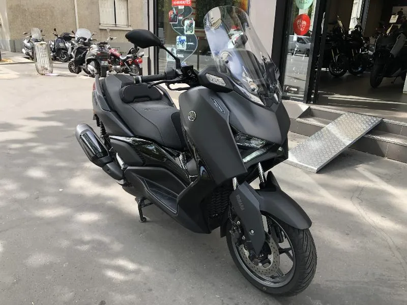 XMAX 300 Tech Max