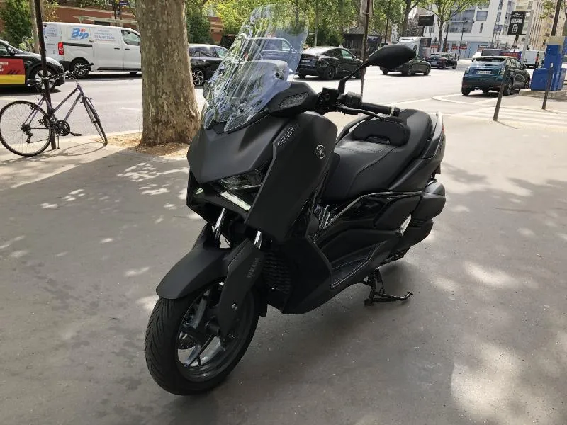 XMAX 300 Tech Max