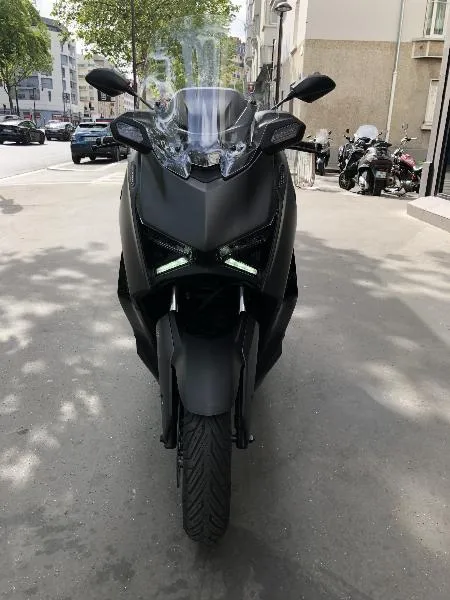 XMAX 300 Tech Max