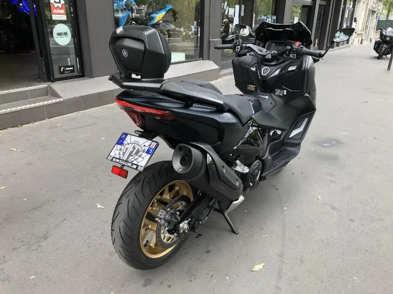 XP TMAX 560 TECH MAX