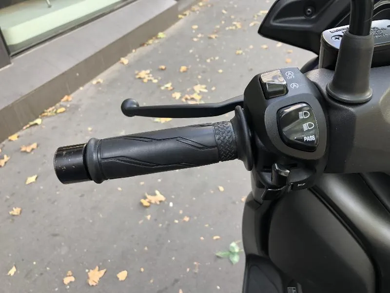 XMAX 125