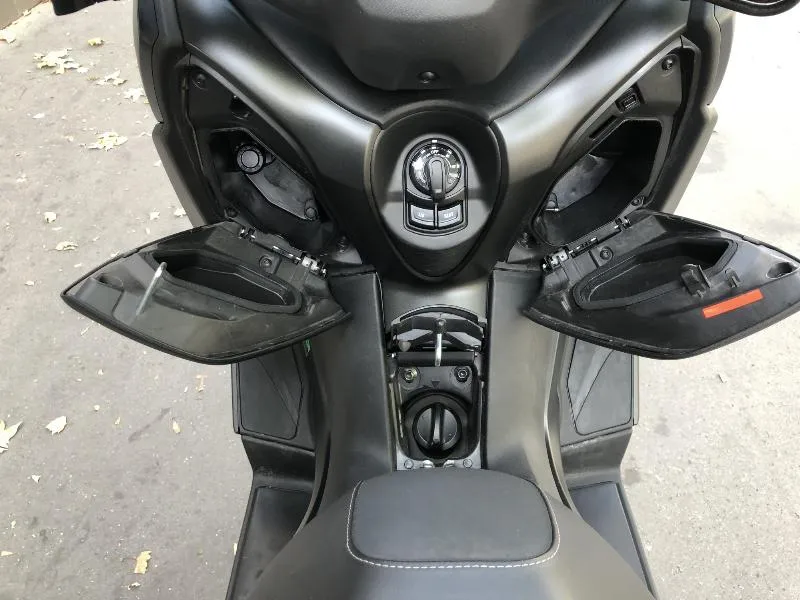 XMAX 125