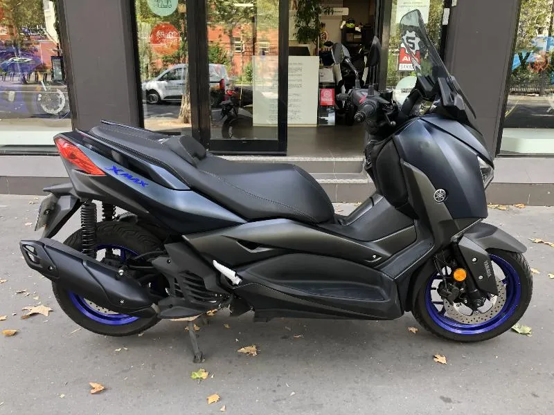 XMAX 125