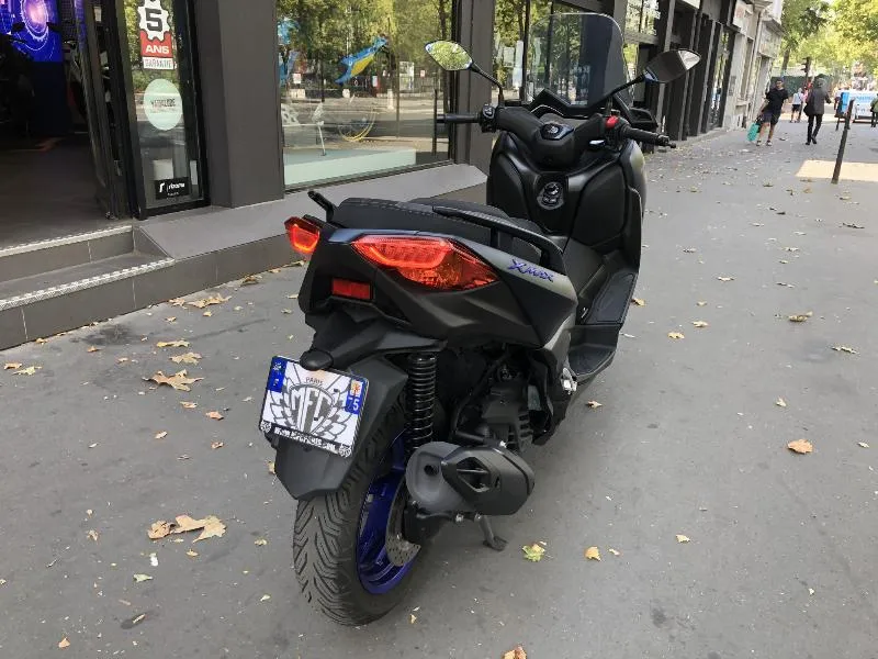 XMAX 125