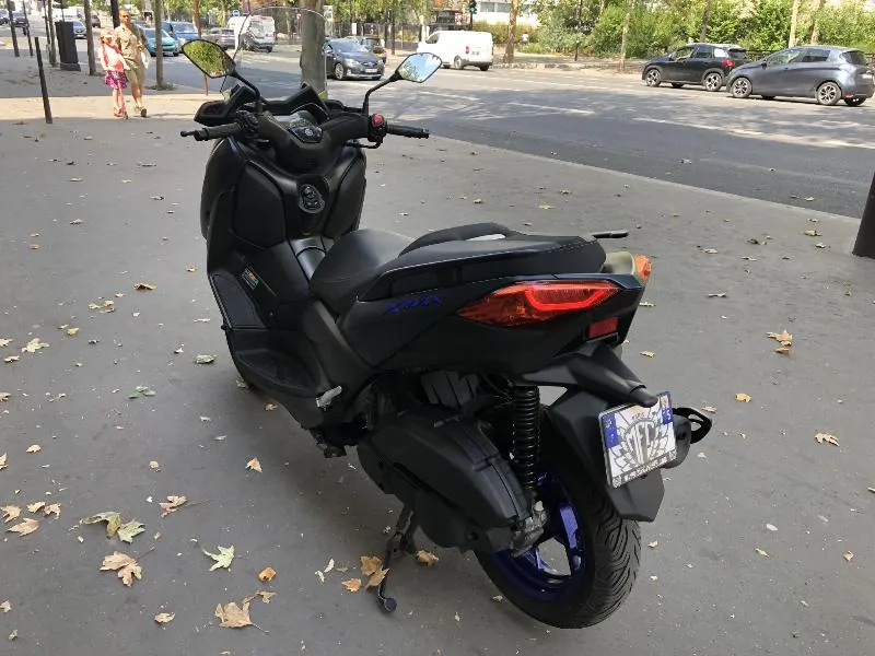 XMAX 125