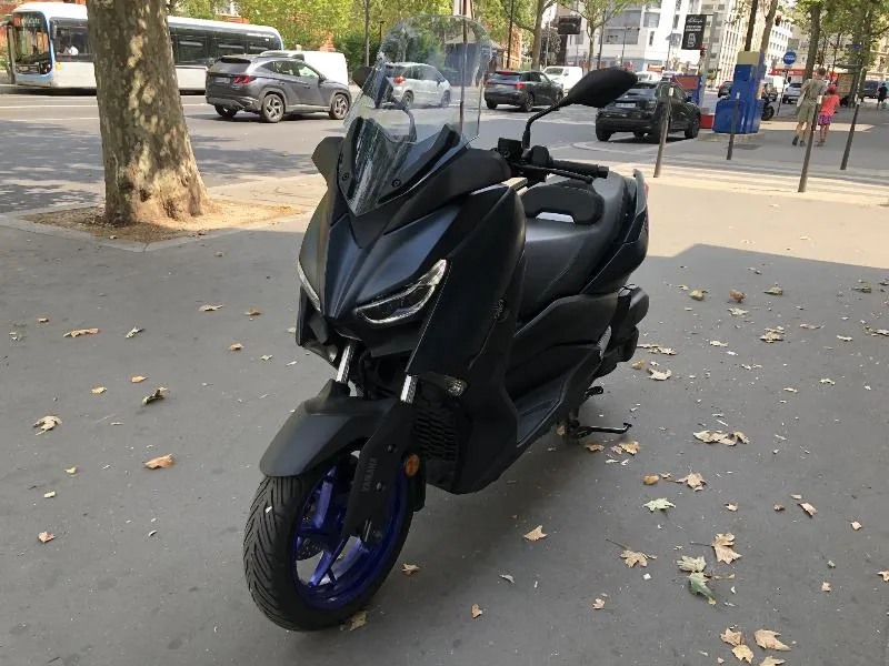 XMAX 125