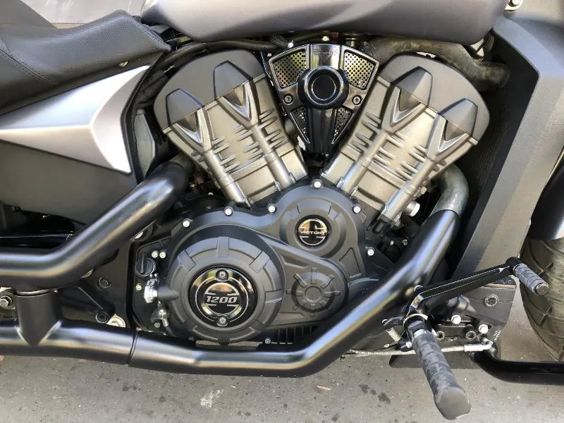 VICTORY OCTANE 1200
