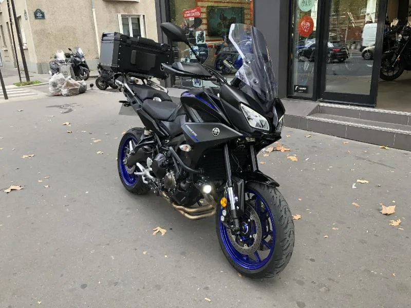 TRACER 900