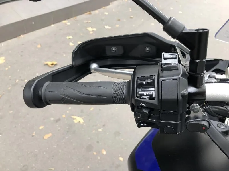 TRACER 900