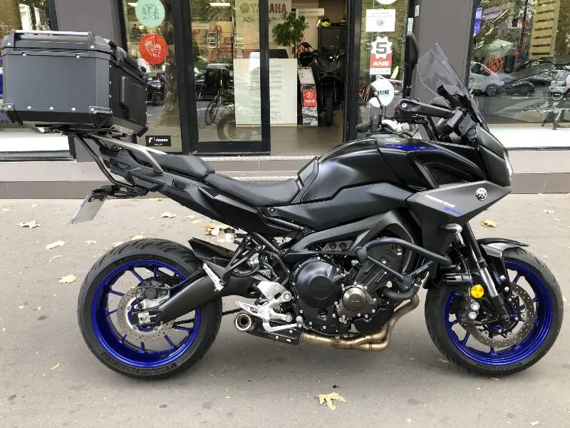 TRACER 900