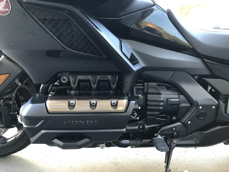 GL 1800 GOLDWING TOURING DCT