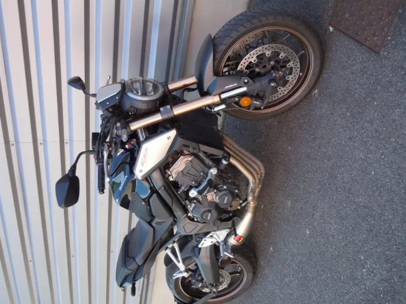 CB 650 R