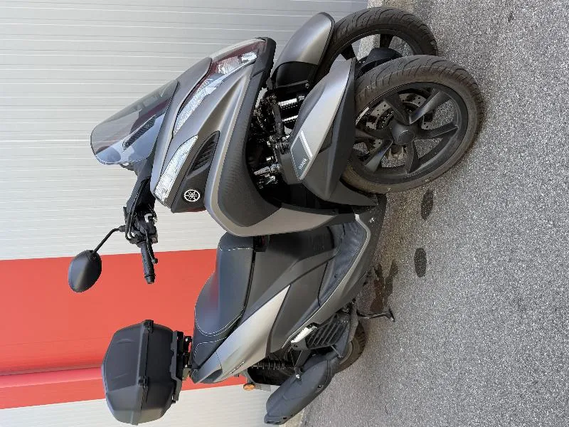 TRICITY 125