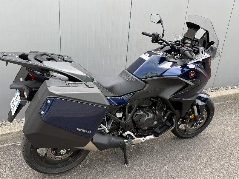 NT 1100