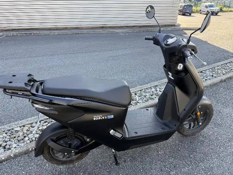EM1 e