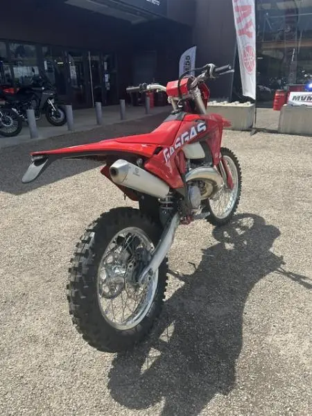 EC 250