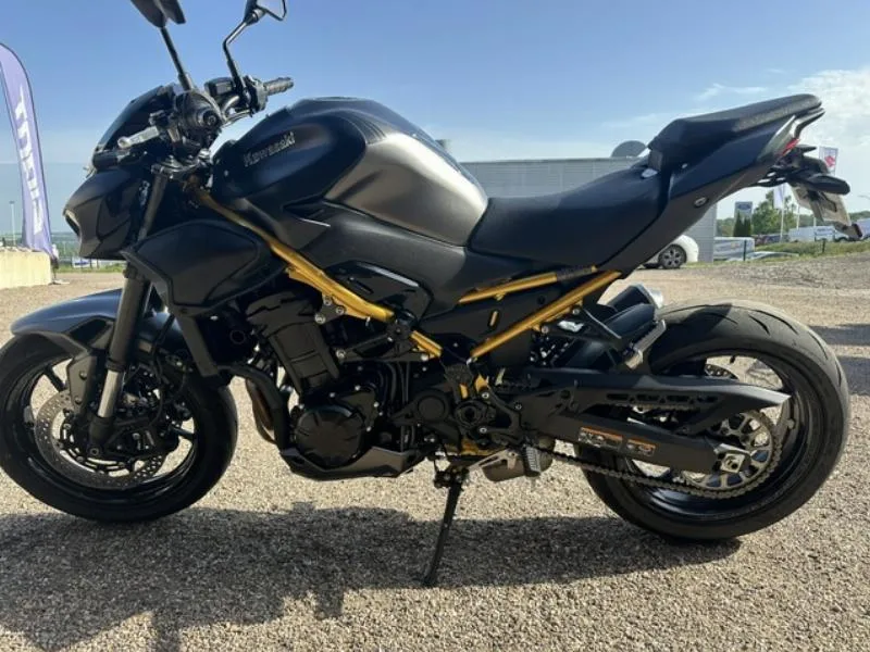 Z 900