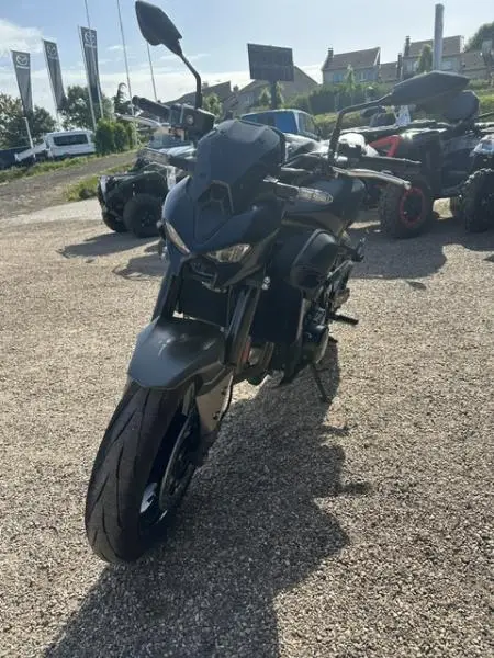 Z 900